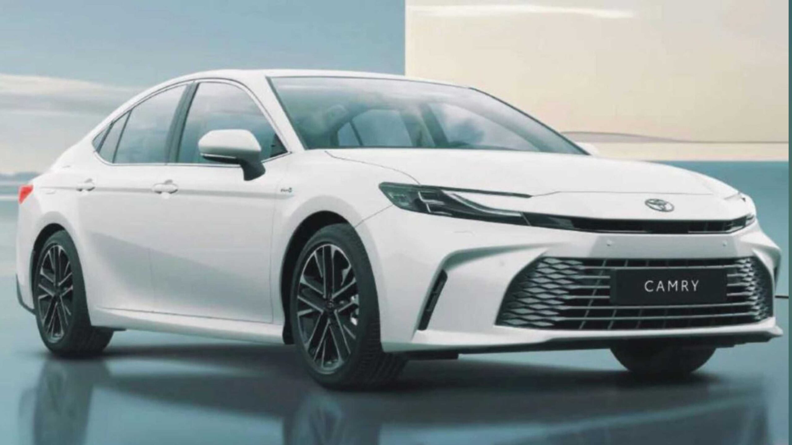 Toyota Camry 2025: नई हाइब्रिड सेडान, दमदार फीचर्स और शानदार परफॉर्मेंस